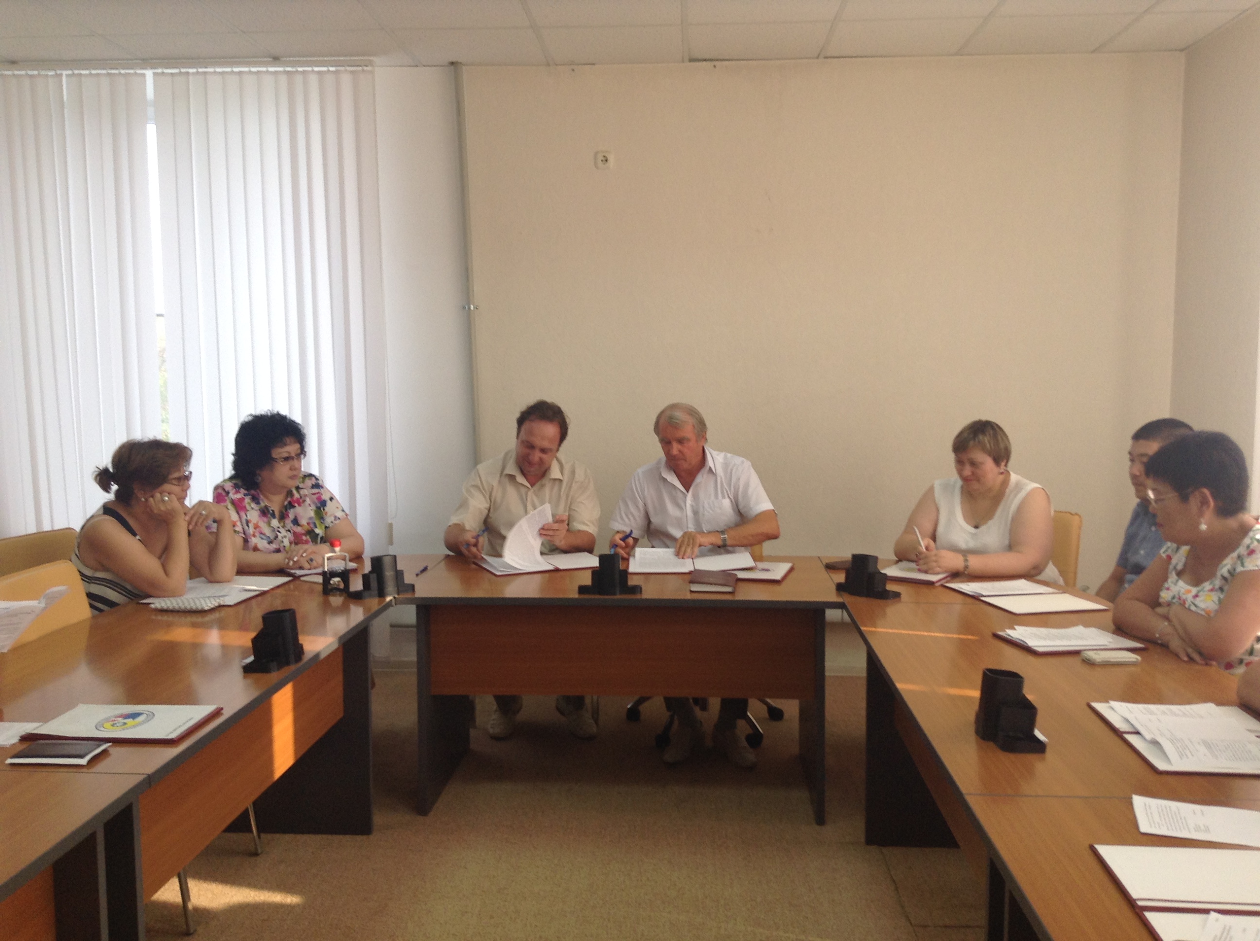 Уполномоченный по правам человека и Избирательная комиссия Республики Калмыкия подписали соглашение о сотрудничестве